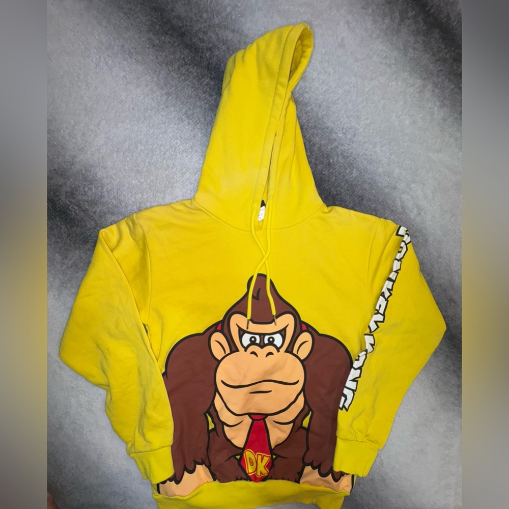 Universal‎ Studios Super Nintendo World Donkey Kong Hoodie - Yellow - Size Small
